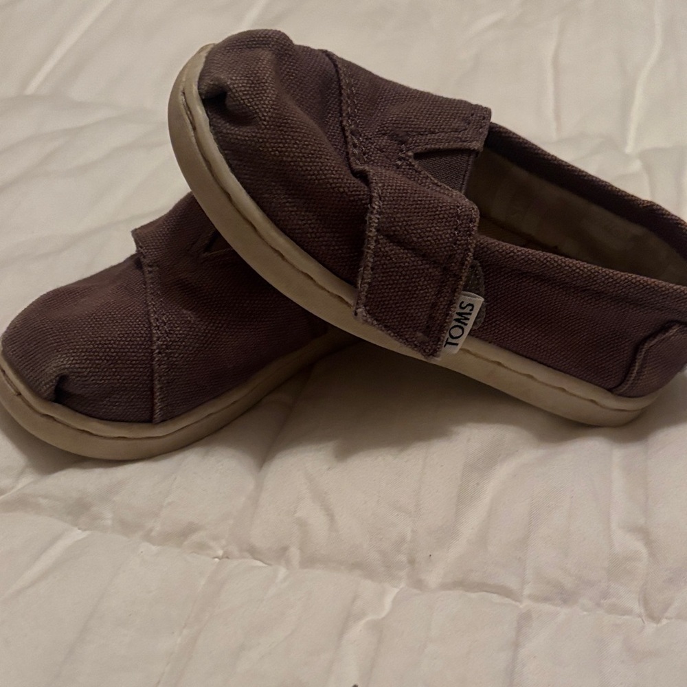 TOMS Kids Chocolate Slip-On Slippers